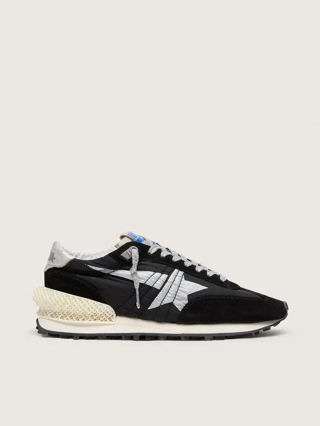 Zapatillas Marathon para mujer con parte superior de nailon ripstop negro y estrella plateada