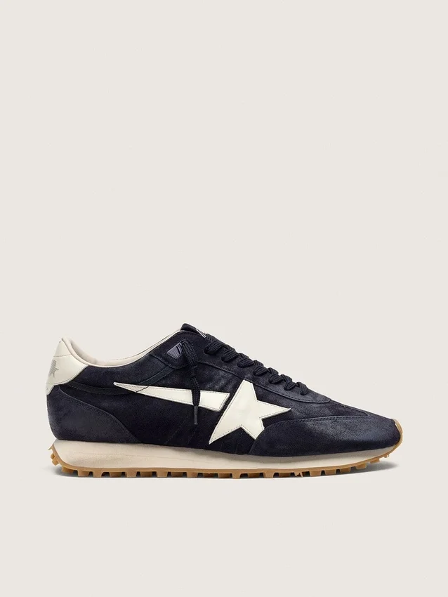 Zapatillas Marathon para hombre en ante azul marino con estrella y lengüeta del talón de piel blanca