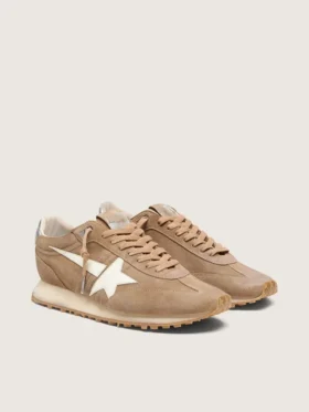 Zapatillas Marathon para hombre en ante color tabaco con estrella blanca