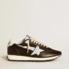 Zapatillas Marathon para mujer con parte superior de nailon negro y estrella blanca