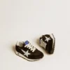 Zapatillas Marathon para niños en nailon negro con estrella estampada y lengüeta de cuero en el talón
