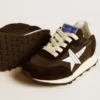 Zapatillas Marathon para niños en nailon negro con estrella estampada y lengüeta de cuero en el talón