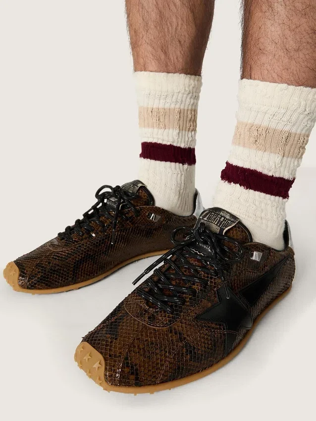 Zapatillas Marathon Speed para hombre en piel con estampado de serpiente marrón, estrella negra y lengüeta del talón de piel plateada