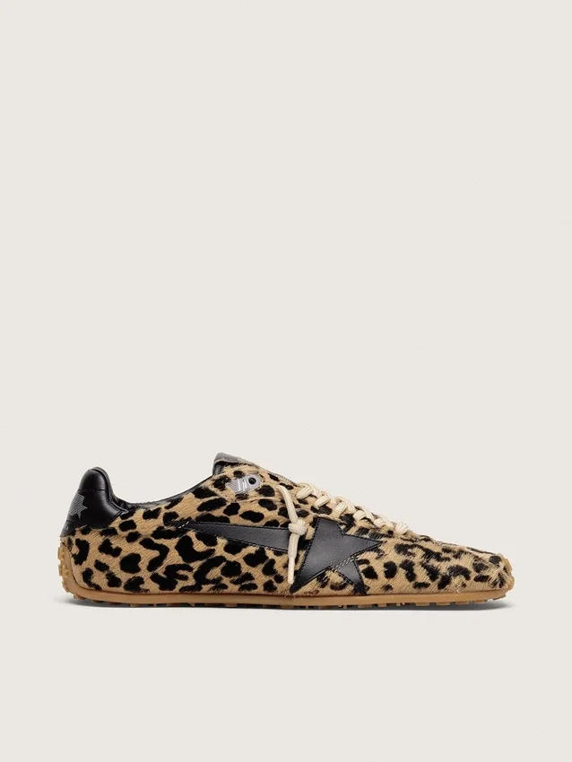 Zapatillas Marathon Speed para hombre en piel de potro con estampado de leopardo en tonos beige y negro, con estrella de piel negra