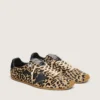 Zapatillas Marathon Speed para mujer en piel de potro con estampado de leopardo en tonos beige y negro, con estrella de cuero negro