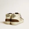 Zapatillas Mid Star para hombre en beige brillante con estrella de ante amarillo y detalle de algodón