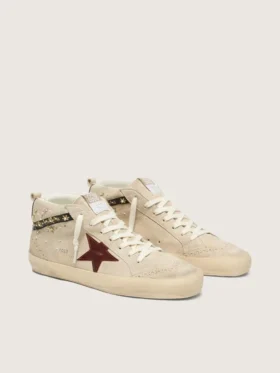 Zapatillas Mid Star para mujer en ante color perla con estrella de piel burdeos e inserciones de perlas y bordados