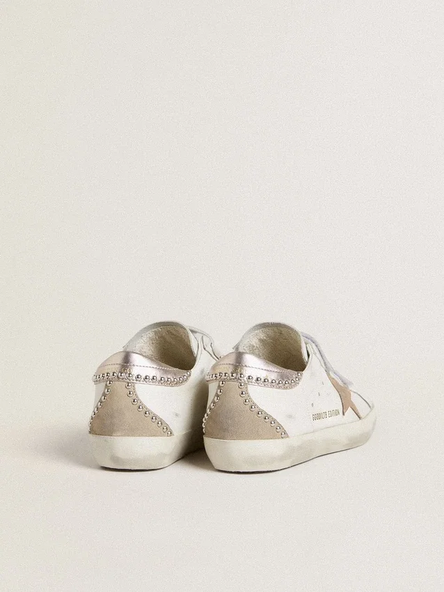 Zapatillas Old School LTD para mujer con estrella y lengüeta en el talón de piel metalizada en oro rosa