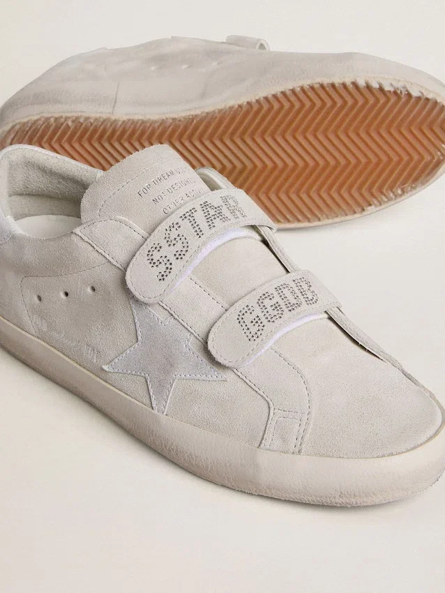 Zapatillas Old School para mujer en ante gris claro con una estrella de piel con microbrillo