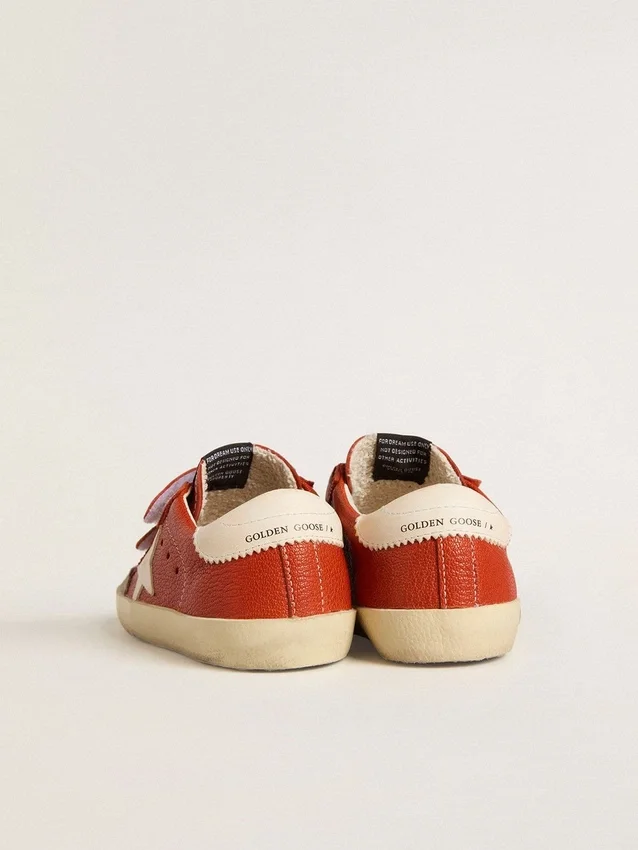 Zapatillas «Old School» para niños en napa naranja con estrella blanca y lengüeta del talón de cuero color crema