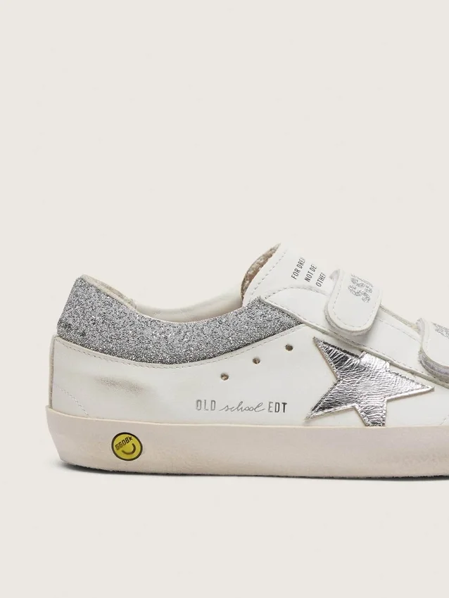 Zapatillas «Old School» para niños en piel blanca con estrella de piel plateada metalizada e inserciones de cristales plateados