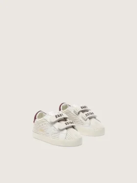 Zapatillas para bebé de terciopelo con estrella de ante blanco y lengüeta trasera de cuero burdeos
