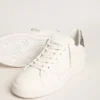Zapatillas Purestar para mujer con estrella de piel blanca y lengüeta del talón con purpurina antracita