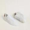 Zapatillas Purestar para mujer con estrella de piel blanca y lengüeta en el talón con cristales marrones