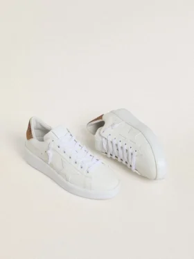 Zapatillas Purestar para mujer con estrella de piel blanca y lengüeta en el talón con cristales marrones