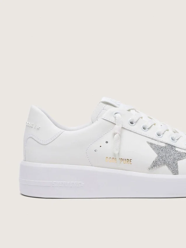 Zapatillas Purestar para mujer en piel blanca con estrella de cristal Swarovski plateada