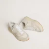 Zapatillas Running Sole para mujer de lona con estrella beige y lengüeta del talón de piel metalizada platino