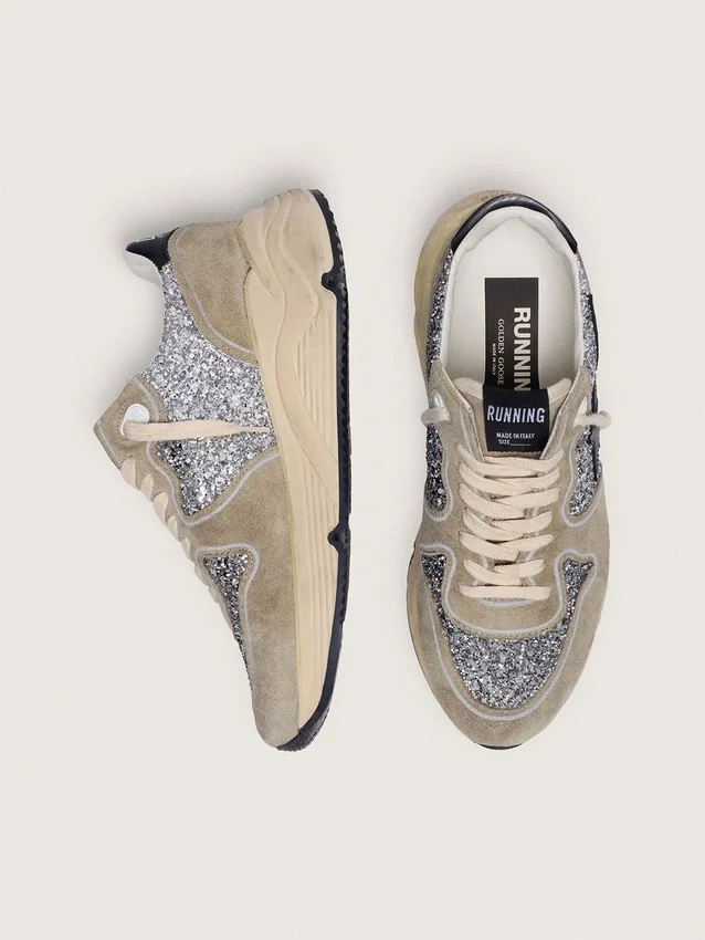Zapatillas Running Sole para mujer en brillo plateado y ante gris paloma