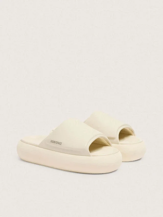 Chanclas Slide Space-Star para hombre en piel blanca