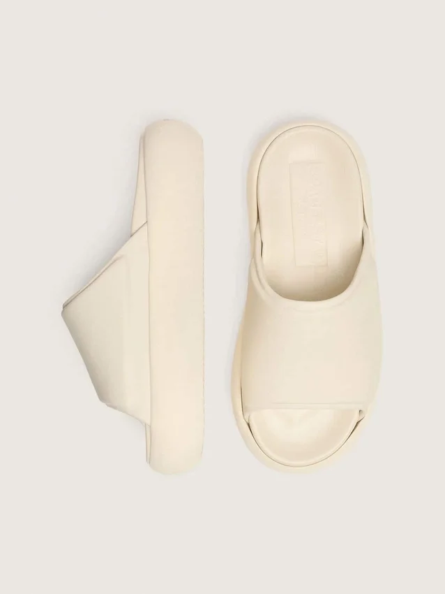 Chanclas Slide Space-Star para hombre en piel blanca