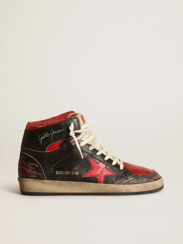 Zapatillas Sky-Star para hombre en piel negra brillante con estrella roja