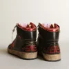 Zapatillas Sky-Star para hombre en piel negra brillante con estrella roja