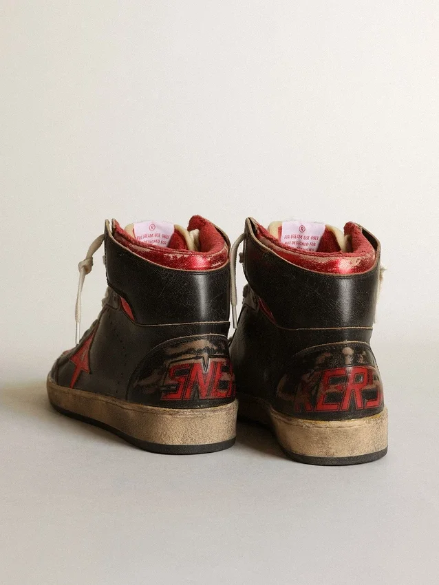 Zapatillas Sky-Star para hombre en piel negra brillante con estrella roja