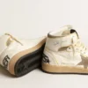 Zapatillas Sky-Star para mujer en piel napa blanca con estrella de ante gris paloma