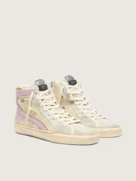 Zapatillas Slide en color beige con estrella y detalle brillante de piel metalizada rosa