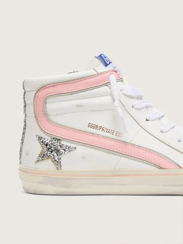 Zapatillas Slide para mujer en piel blanca con estrella plateada con purpurina y detalle en piel rosa