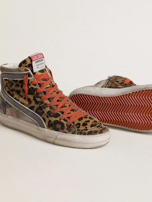 Zapatillas Slide para mujer LTD en piel de potro con estampado de leopardo, estrella de piel metalizada y detalles brillantes