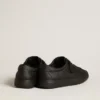 Zapatillas sostenibles Yatay Modelo 1B con parte superior de origen biológico y Y negra