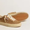 Zapatillas Soul Star para mujer en ante color camel con lengüeta y talonera de piel blanca
