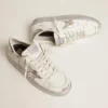 Zapatillas Stardan con estrella de piel metalizada plateada y lengüeta en el talón