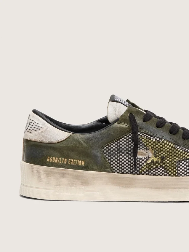 Zapatillas Stardan LTD para hombre en piel blanca y verde oliva con malla negra y estrella de piel amarilla