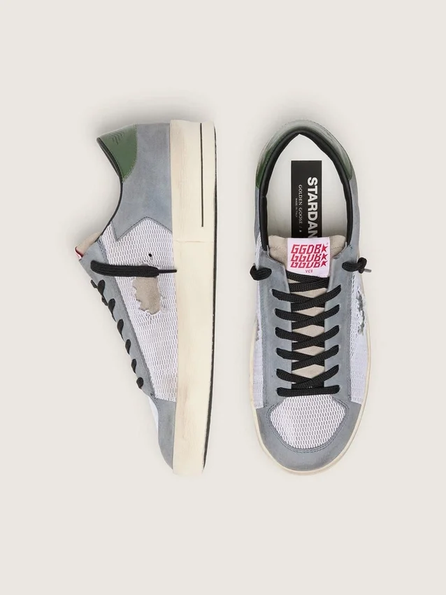 Zapatillas Stardan para hombre en ante azul claro con estrella de piel verde y lengüeta en el talón