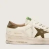 Zapatillas Stardan para hombre en piel blanca con estrella y lengüeta en el talón de piel con estampado de serpiente en verde militar