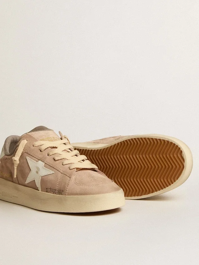 Zapatillas Stardan para mujer en ante rosa antiguo con estrella y lengüeta del talón de piel blanca