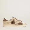 Zapatillas Stardan para mujer en ante verde militar y piel de potro beige con estrella de ante beige