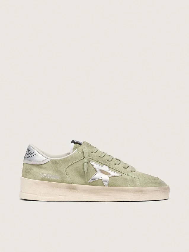 Zapatillas Stardan para mujer en ante verde salvia con estrella plateada metalizada