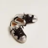 Zapatillas Super-Star de piel plateada con inserciones de ante