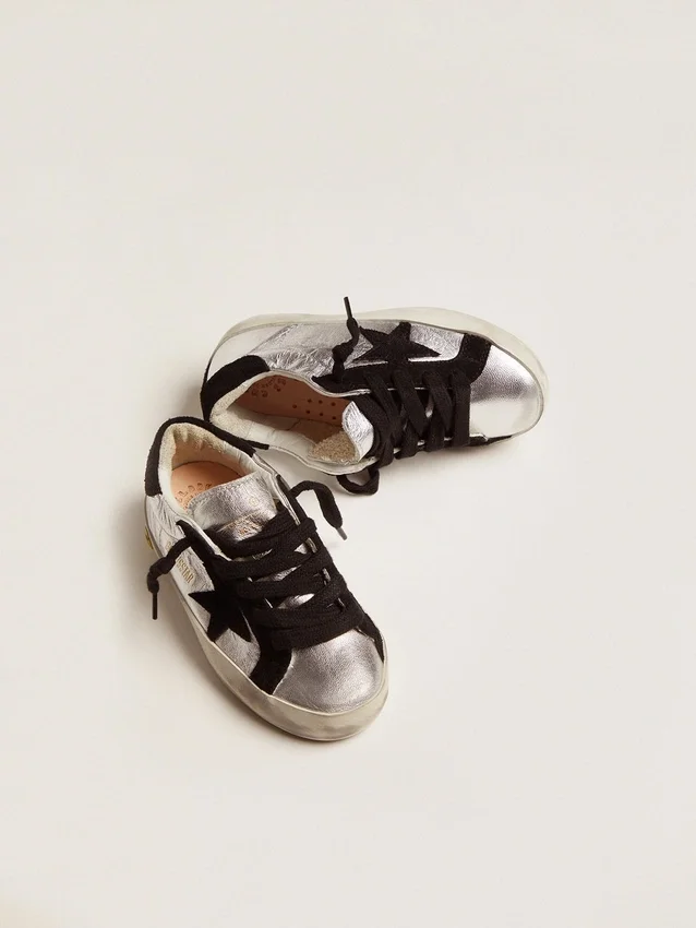 Zapatillas Super-Star de piel plateada con inserciones de ante
