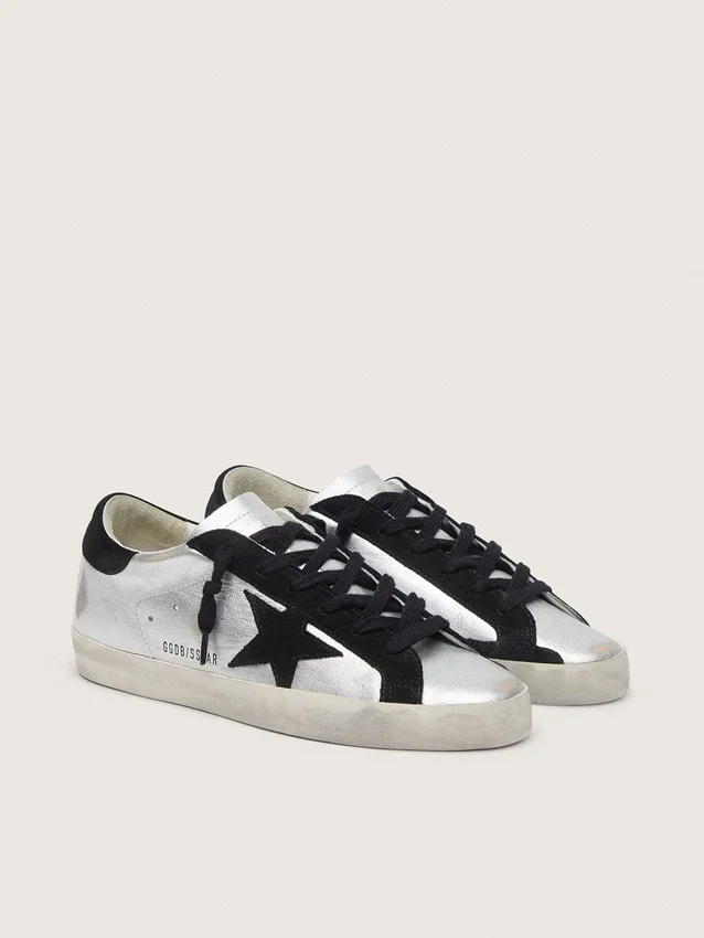 Zapatillas Super-Star para mujer en piel plateada con inserciones en contraste