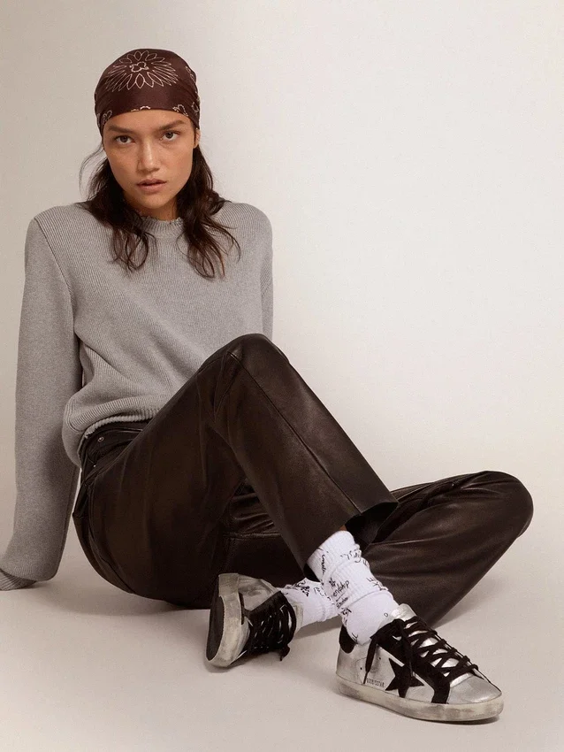 Zapatillas Super-Star para mujer en piel plateada con inserciones en contraste