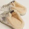 Zapatillas Super-Star Sabot para mujer en piel blanca y forro de piel de oveja