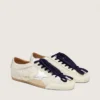Zapatillas True-Star para mujer en ante gris claro con estrella plateada metalizada y lengüeta en el talón