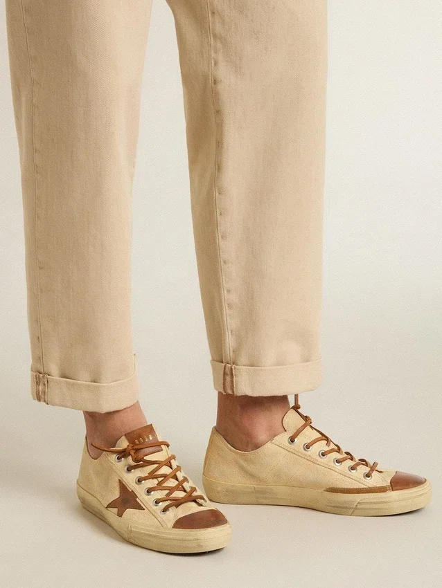 Zapatillas V-Star para hombre en lona color crema con estrella de piel color tabaco