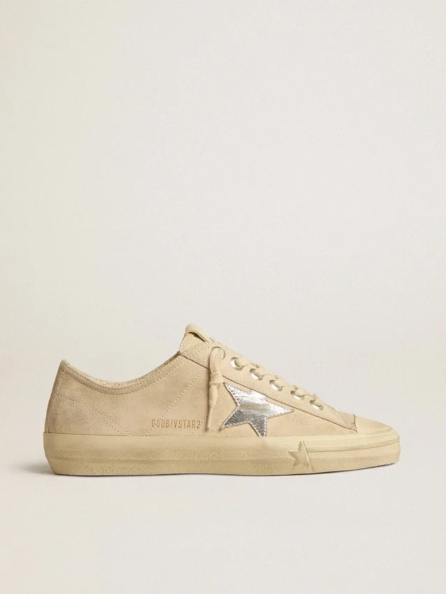 Zapatillas V-Star para mujer en ante color perla con estrella de piel metalizada plateada