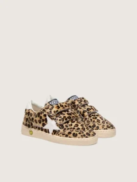 Zapatillas «Young Ball Star» en piel de potro con estampado de leopardo, estrella de cuero blanco y lengüeta en el talón