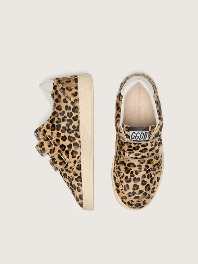 Zapatillas «Young Ball Star» en piel de potro con estampado de leopardo, estrella de cuero blanco y lengüeta en el talón